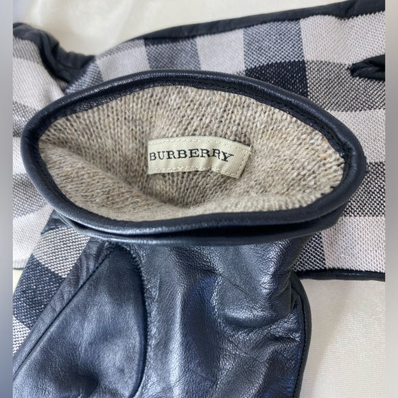 Womens BURBERRY LUREX/Black Leather Lowery Check Gloves/Generous size 6.5-7🔥EUC - Picture 7 of 16